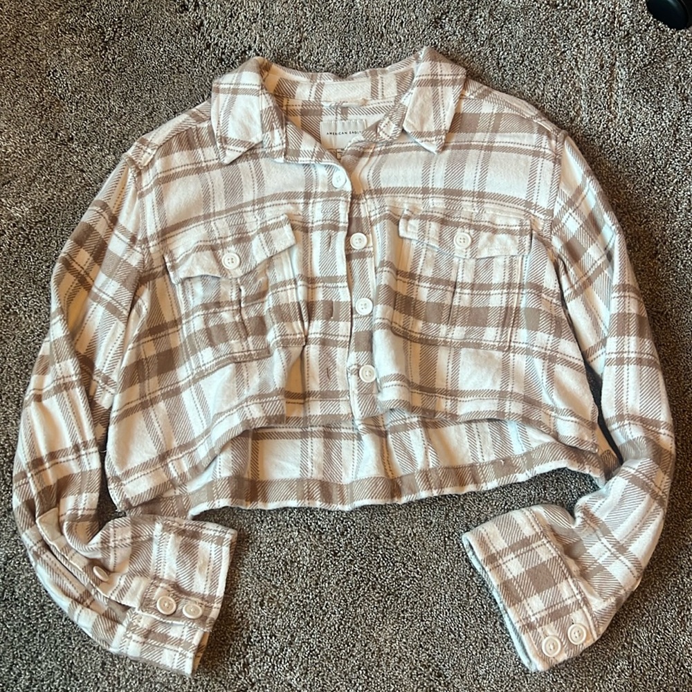 American eagle cropped blouse